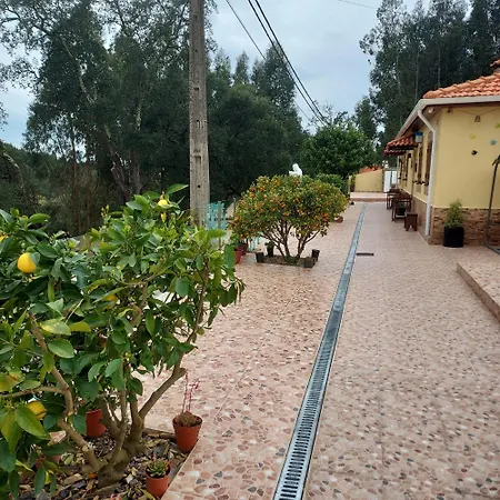 بيت للعطل Casa Pejao Do Paraiso قلعة بايفا